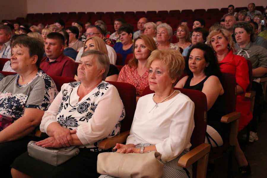 Последние новости новомосковска тульской. Конференция в Новомосковске. Новости Новомосковска Тульской области. Газпром Новомосковск. Новомосковское Газпром в Тульской области.