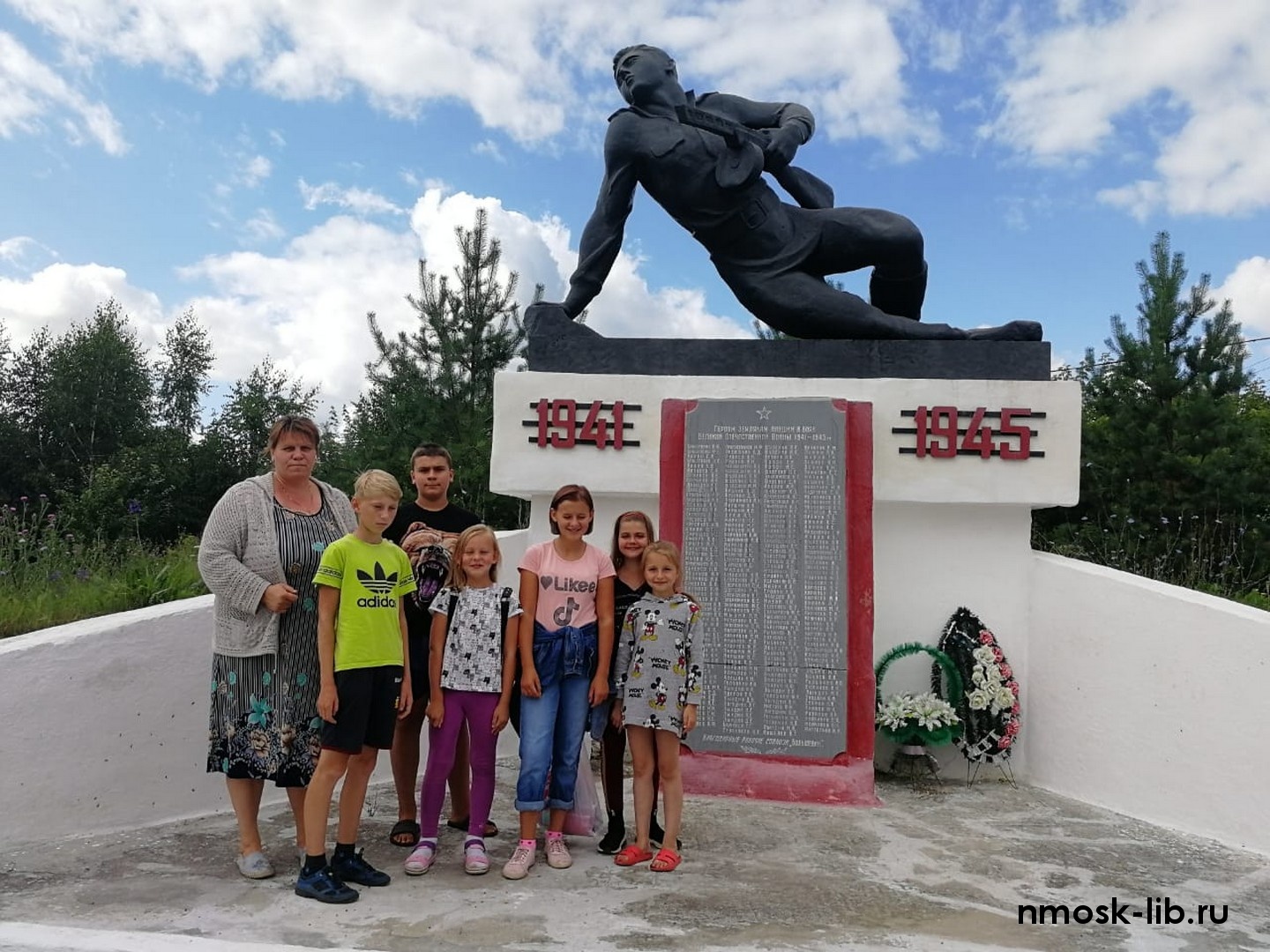 Краеведческая экскурсия по памятным местам села Гремячее